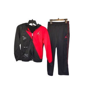 Boy's Nike Air Jordan Therma-Fit Jogger Set